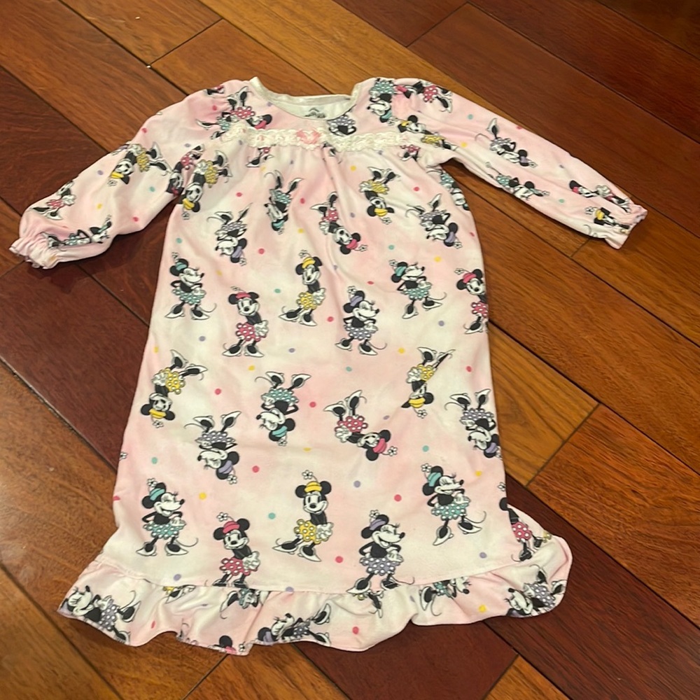 Girls nightgown